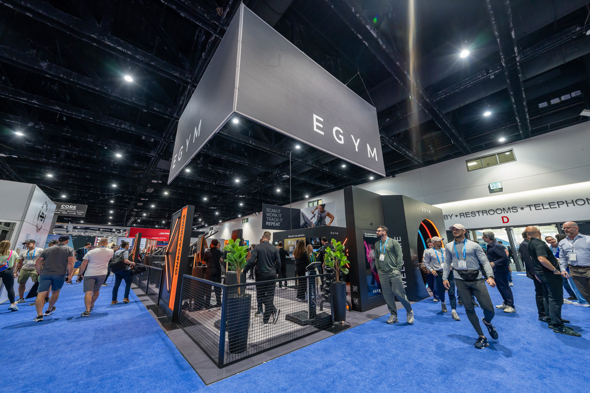 A1T Productions convention and trade-show photography &mdash; EGYM booth, Las Vegas